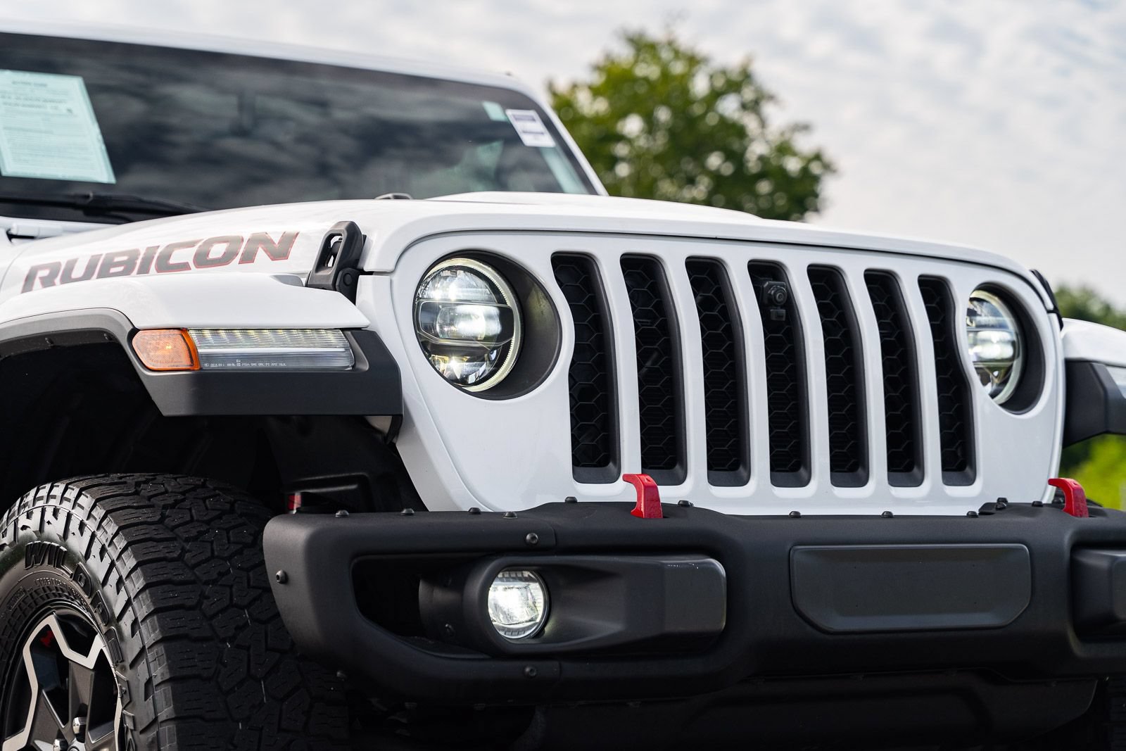 Used 2022 Jeep Gladiator Rubicon w/ LED Lighting Group AWD/4WD image 10