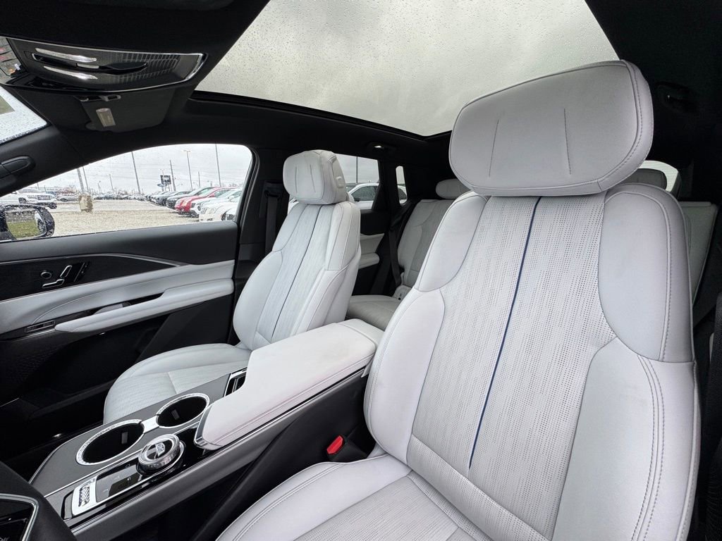 Certified 2024 Cadillac Lyriq Sport image 27