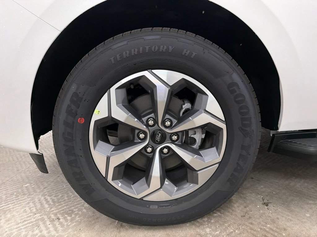 New 2027 Ford Expedition Max Active RWD image 11