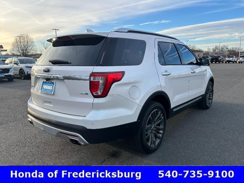 Used 2017 Ford Explorer Platinum image 6