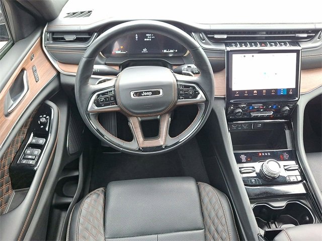 Used 2024 Jeep Grand Cherokee Summit image 21