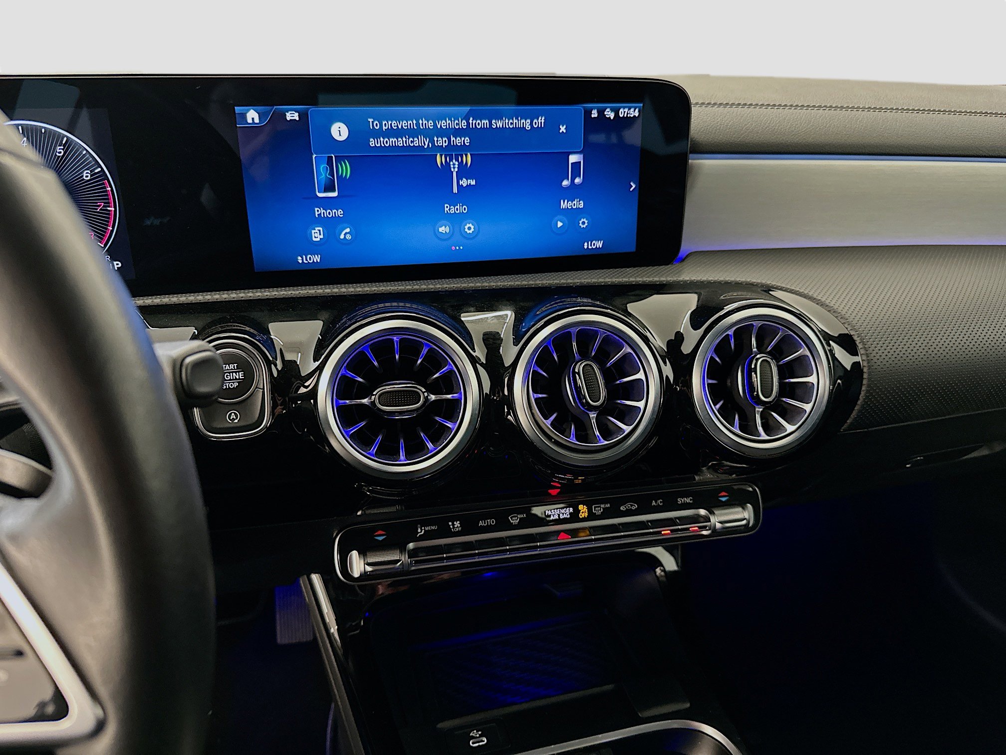 Used 2025 Mercedes-Benz CLA 250 4MATIC image 25