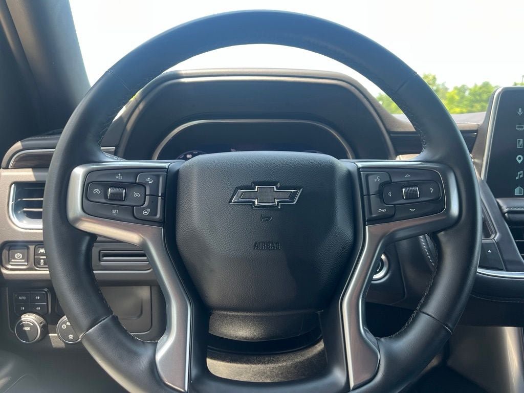 Used 2023 Chevrolet Tahoe Z71 w/ Luxury Package AWD/4WD image 26