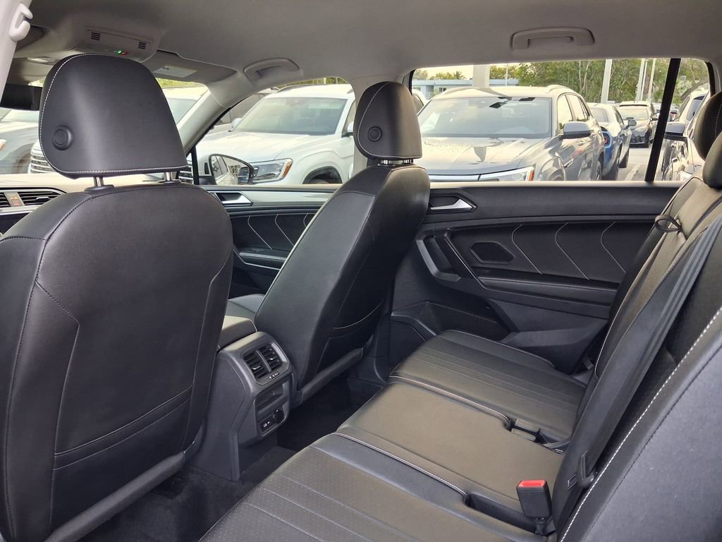 Used 2023 Volkswagen Tiguan SE FWD image 8