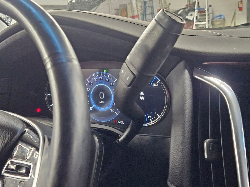 Used 2018 Cadillac Escalade Premium Luxury image 18