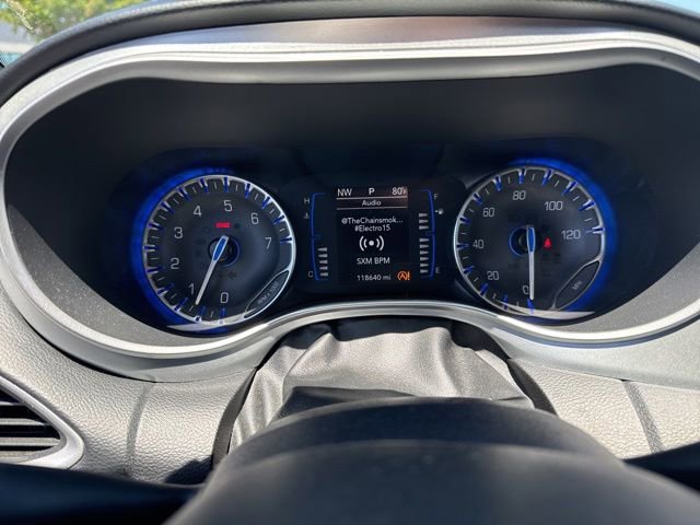 Used 2020 Chrysler Pacifica Touring w/ S Appearance Package FWD image 5