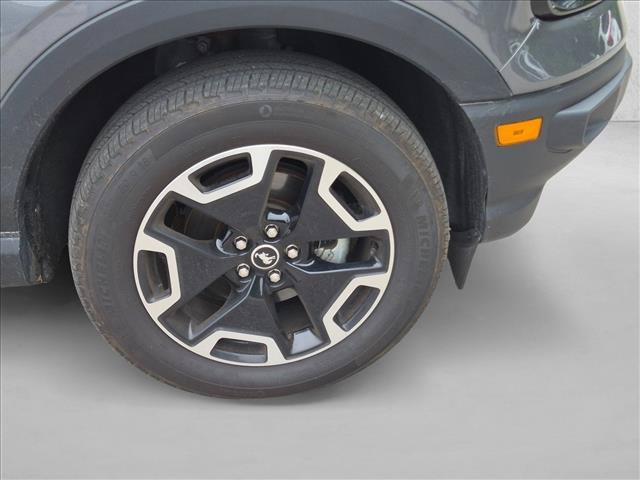 Used 2024 Ford Bronco Sport Outer Banks w/ Tech Package AWD/4WD image 9
