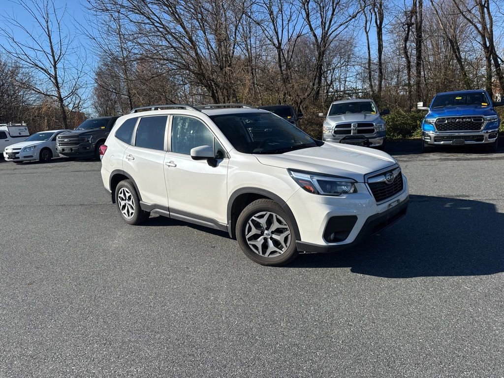 Used 2021 Subaru Forester Premium image 1