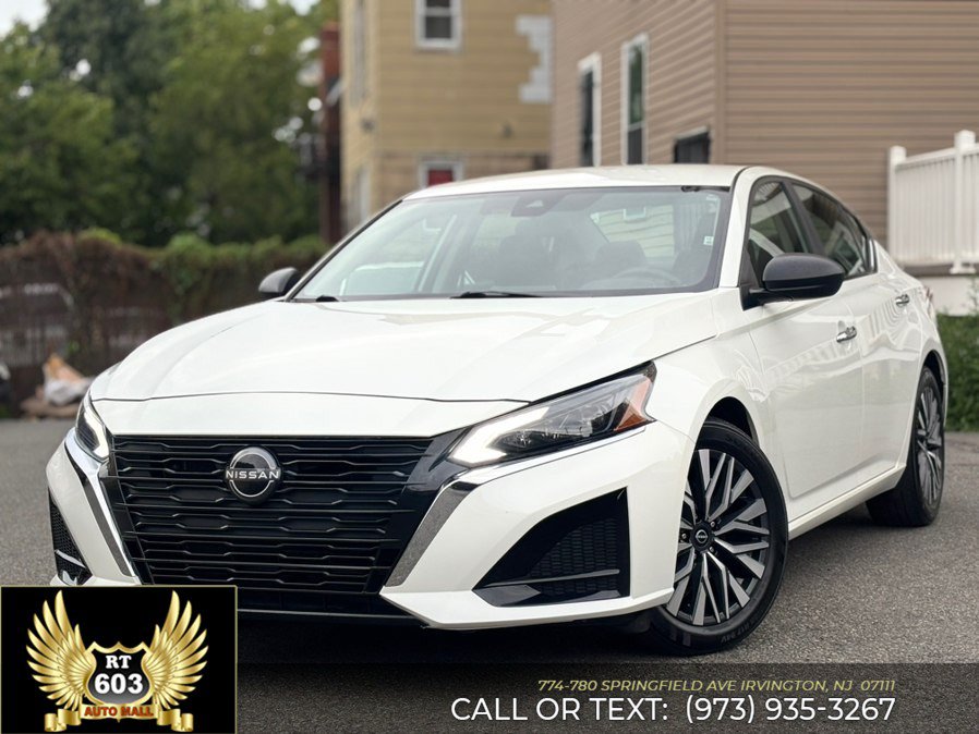 Used 2024 Nissan Altima 2.5 SV FWD image 1