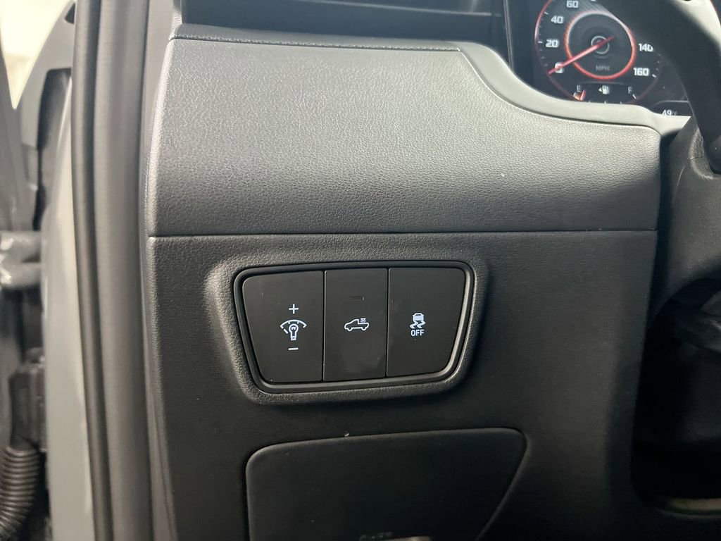 Used 2022 Hyundai Santa Cruz SEL Premium image 18