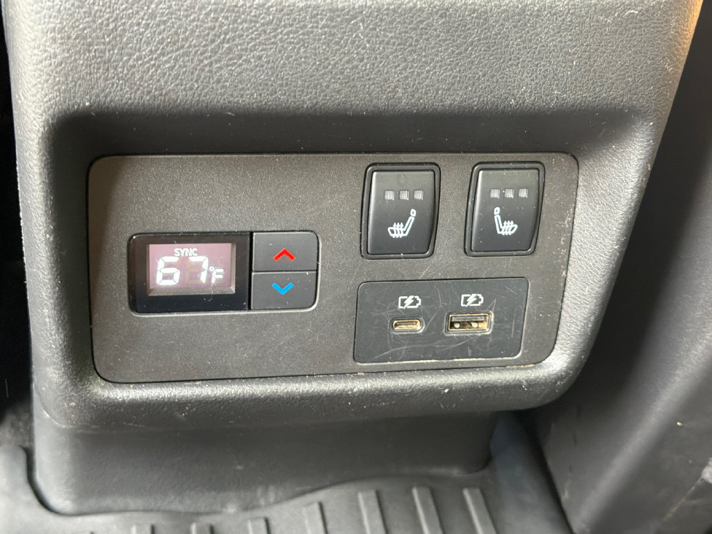 Used 2023 Nissan Rogue Platinum w/ Platinum Premium Package FWD image 23