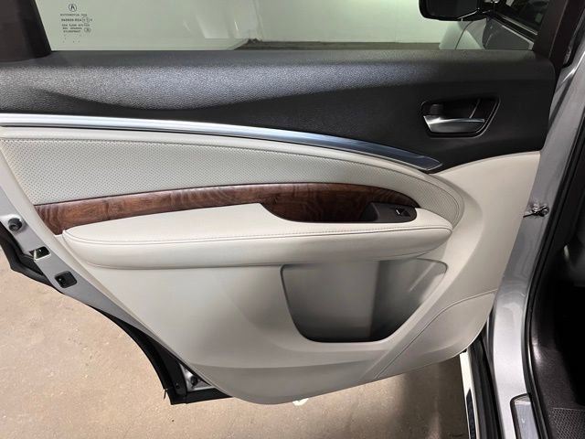 Used 2020 Acura MDX SH-AWD w/ Technology Package image 16