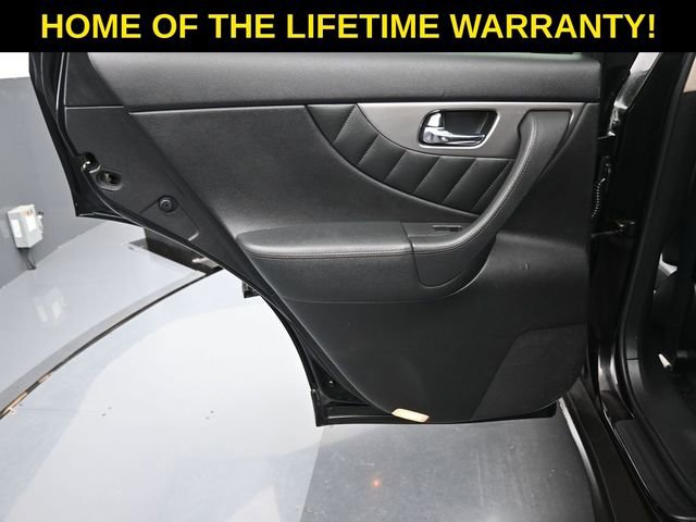 Used 2015 INFINITI QX70 AWD w/ Premium Package image 39
