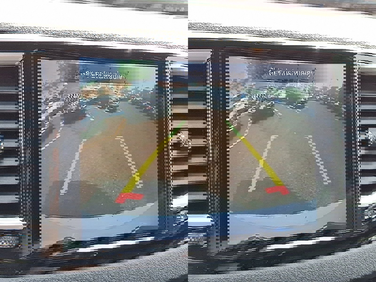 Used 2022 Chrysler Pacifica Touring-L image 17