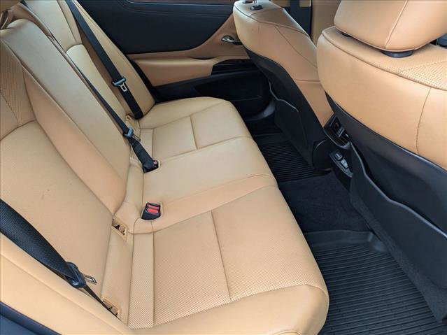 Certified 2025 Lexus ES 350 w/ Premium Package image 19