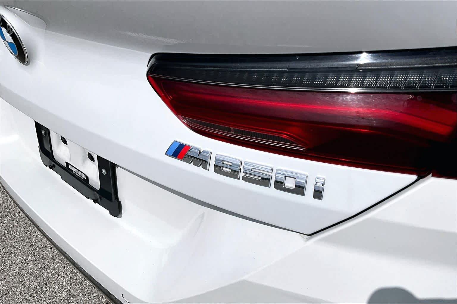 Used 2023 BMW M850i xDrive Convertible w/ M Sport Professional Package AWD/4WD image 10