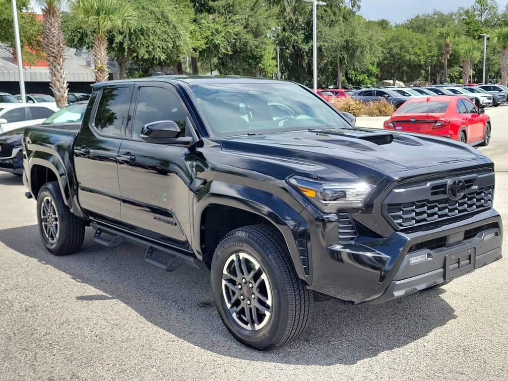 Used 2025 Toyota Tacoma TRD Sport w/ TRD Sport Upgrade Package RWD image 3