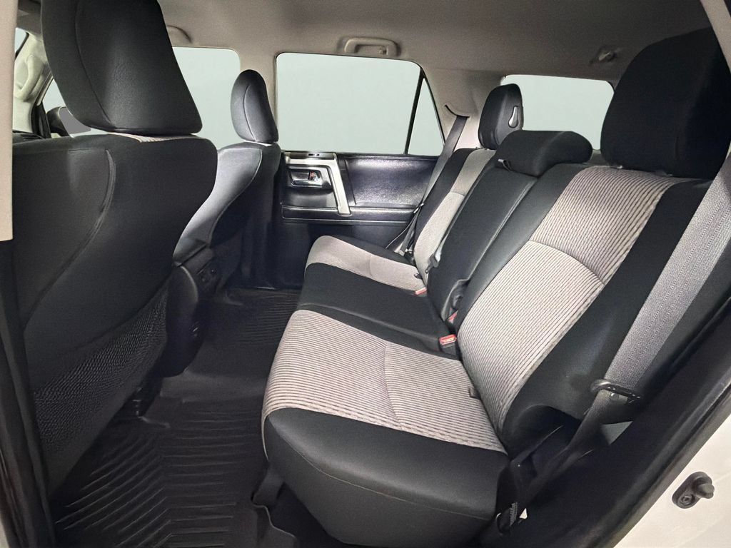 Used 2019 Toyota 4Runner SR5 AWD/4WD image 26