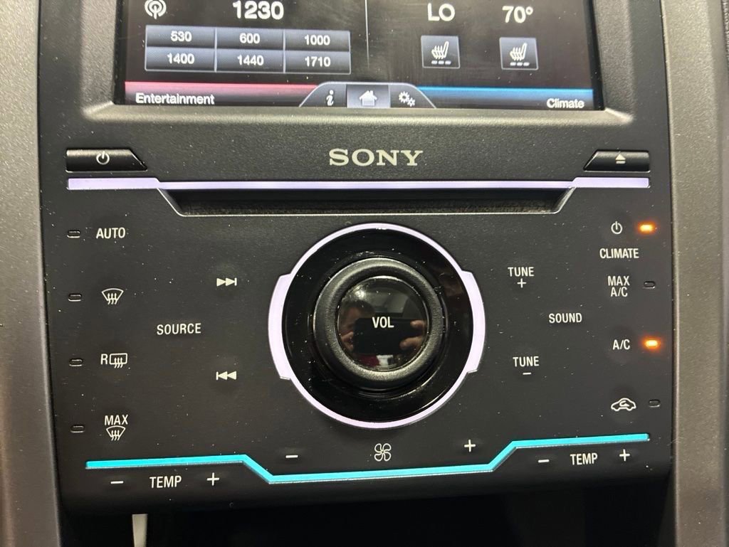 Used 2014 Ford Fusion Titanium FWD image 29