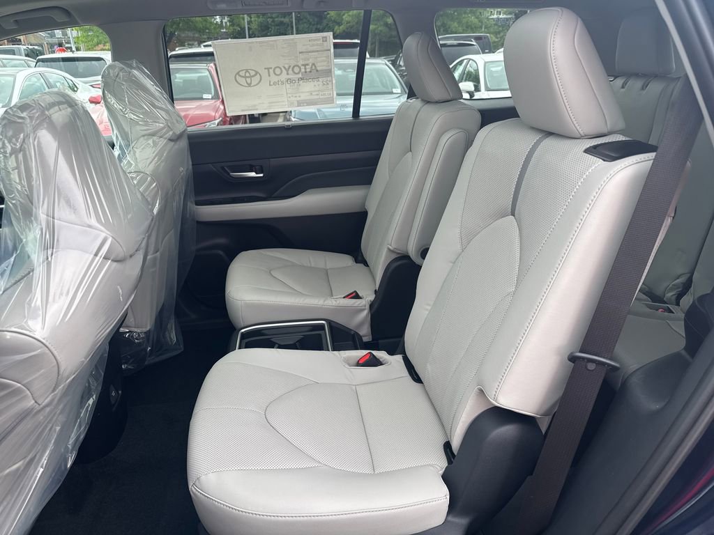 New 2026 Toyota Grand Highlander AWD image 34