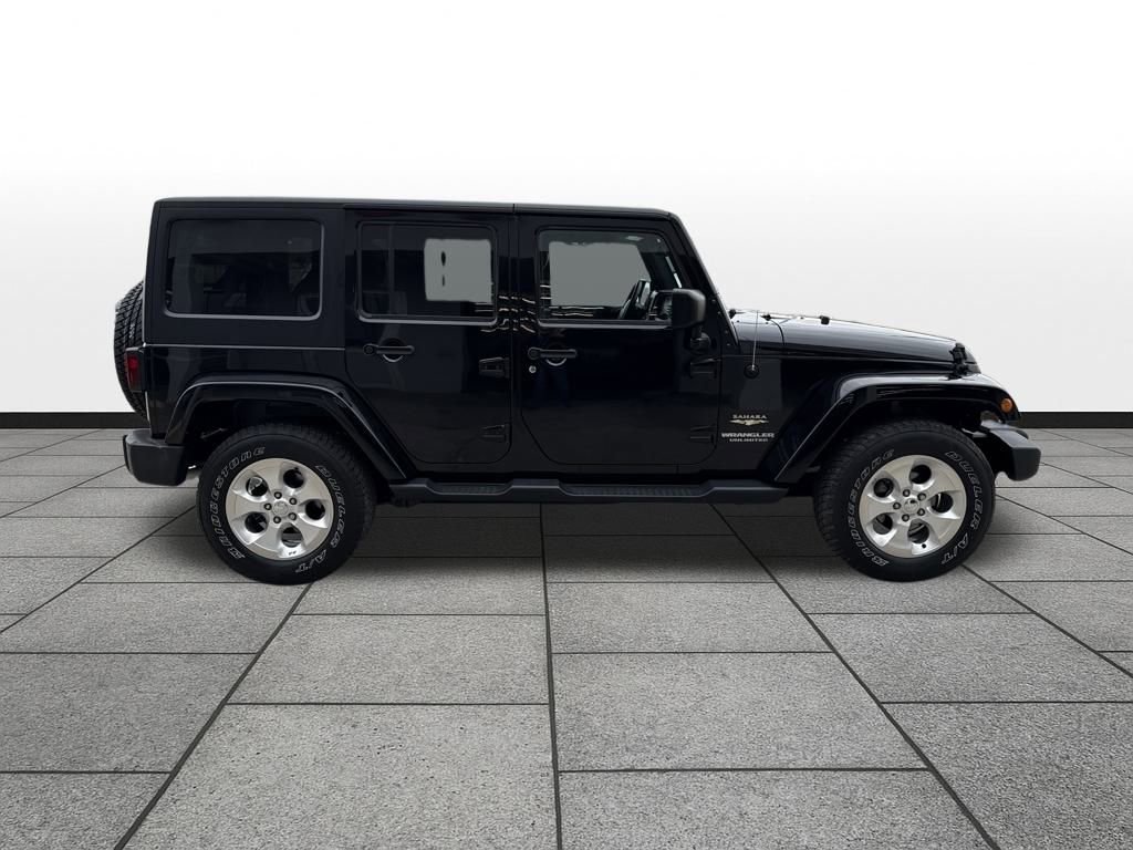 Used 2015 Jeep Wrangler Unlimited Sahara w/ Connectivity Group image 6