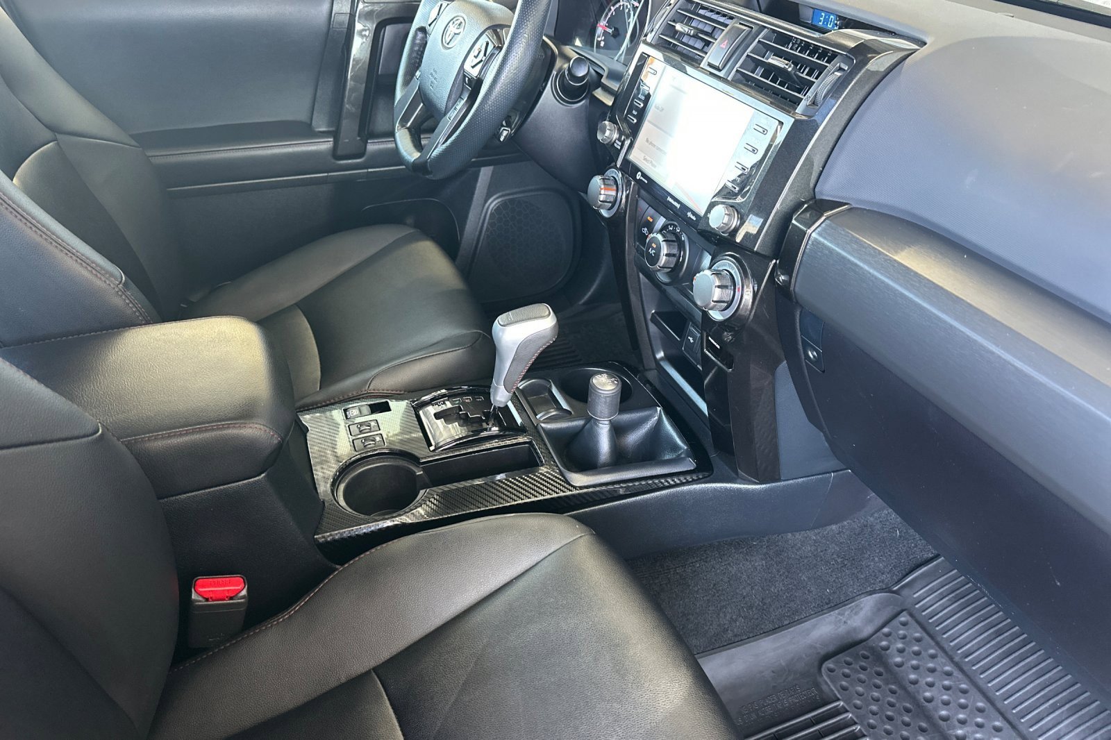 Used 2023 Toyota 4Runner TRD Off-Road Premium w/ Moonroof Package AWD/4WD image 15