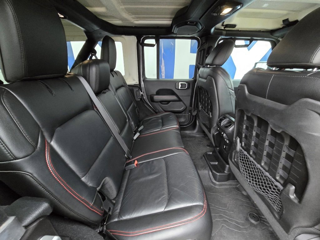 Used 2018 Jeep Wrangler Unlimited Rubicon image 31