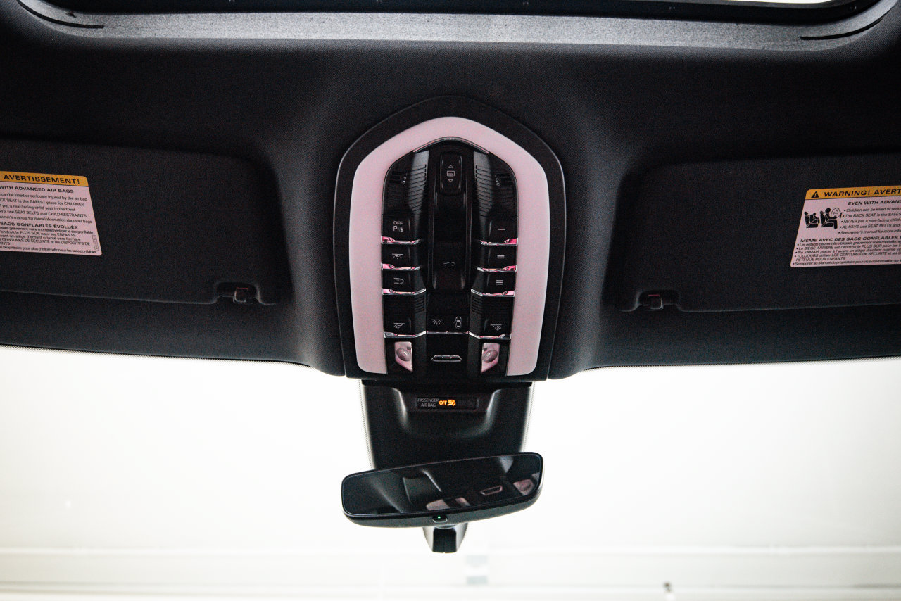 Certified 2023 Porsche Macan S AWD/4WD image 20