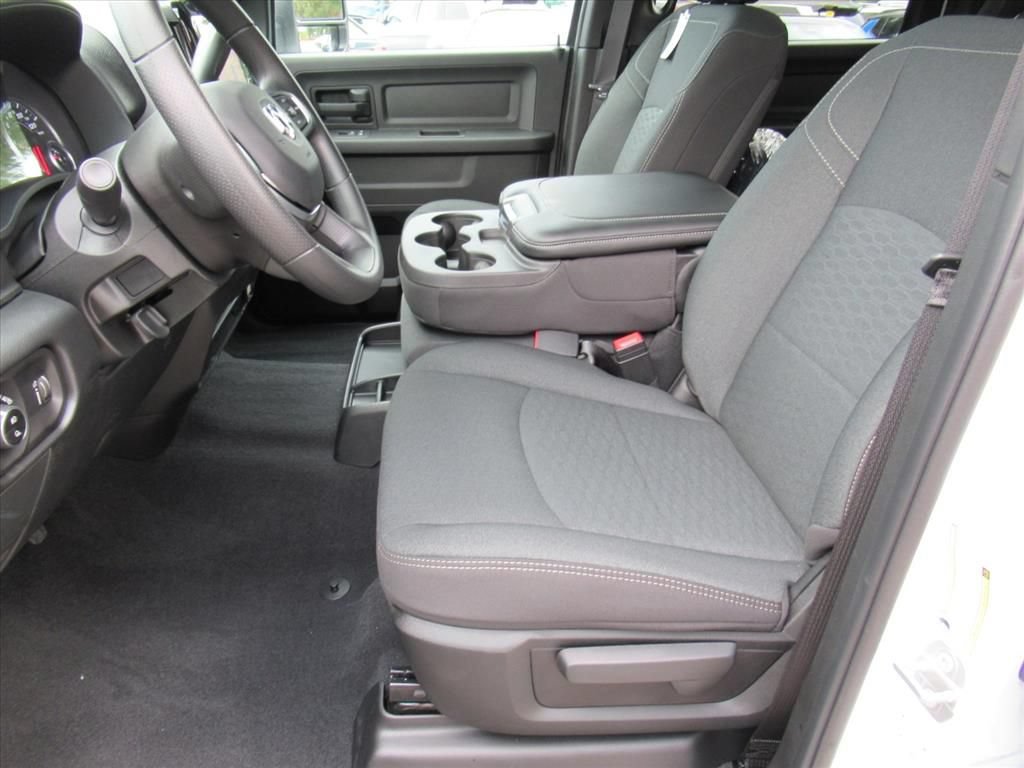 New 2026 RAM 3500 Tradesman AWD/4WD image 16