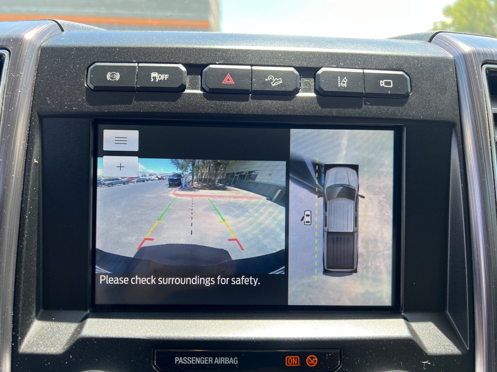 Used 2021 Ford F350 Limited w/ FX4 Off-Road Package AWD/4WD image 21