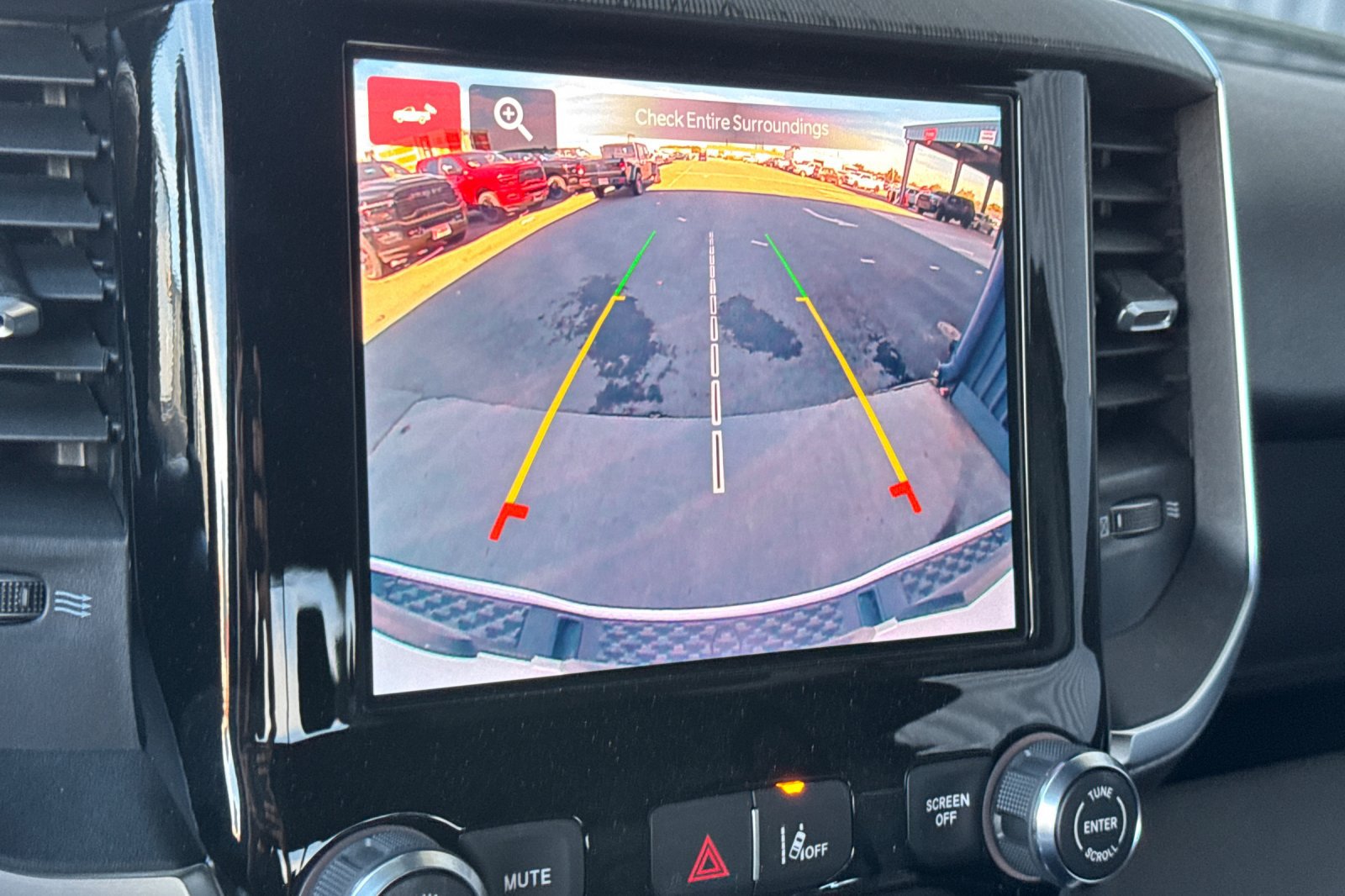New 2026 RAM 1500 Express AWD/4WD image 17
