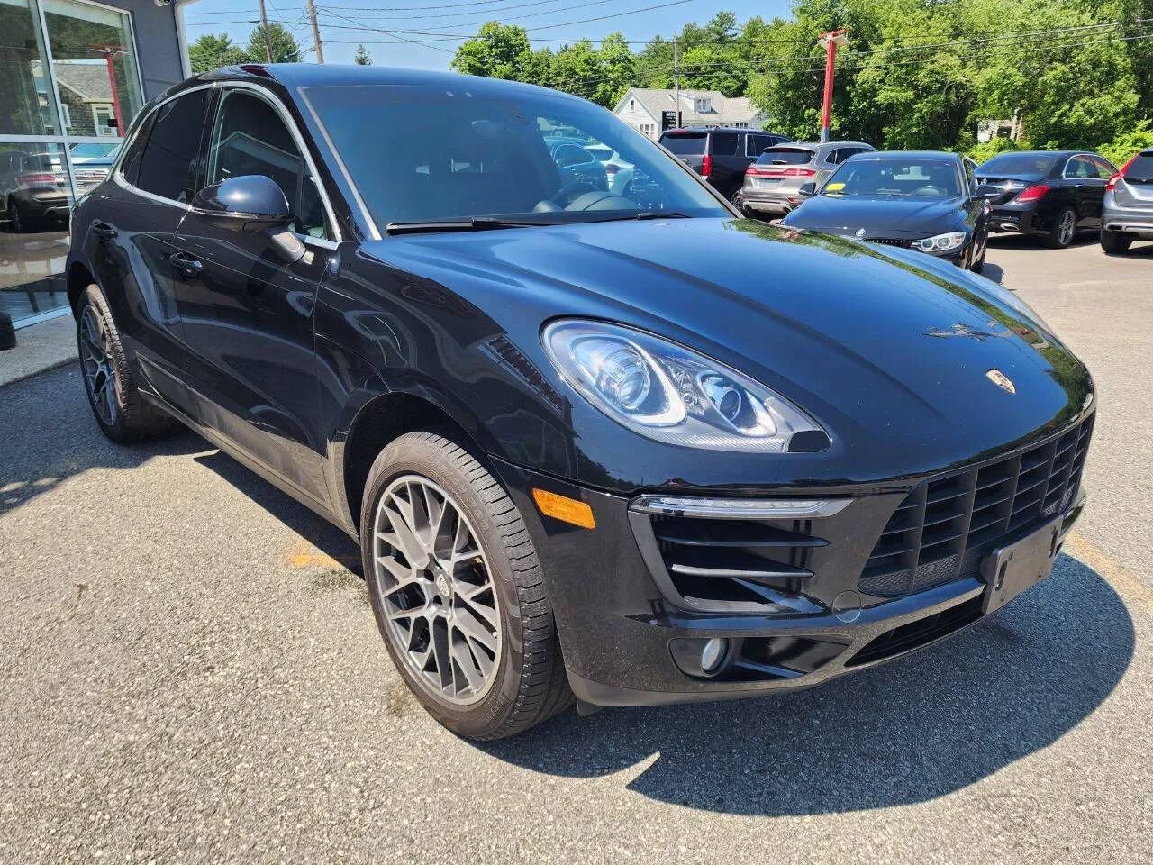 Used 2016 Porsche Macan S AWD/4WD image 2