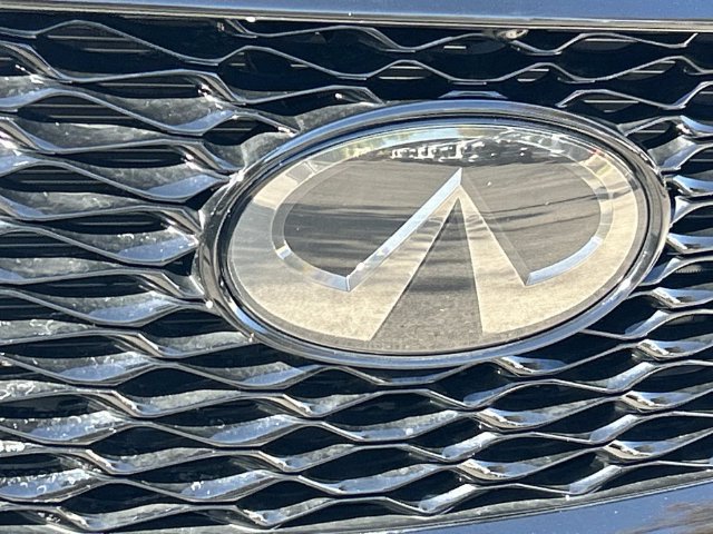 Used 2023 INFINITI QX50 Sport FWD image 11