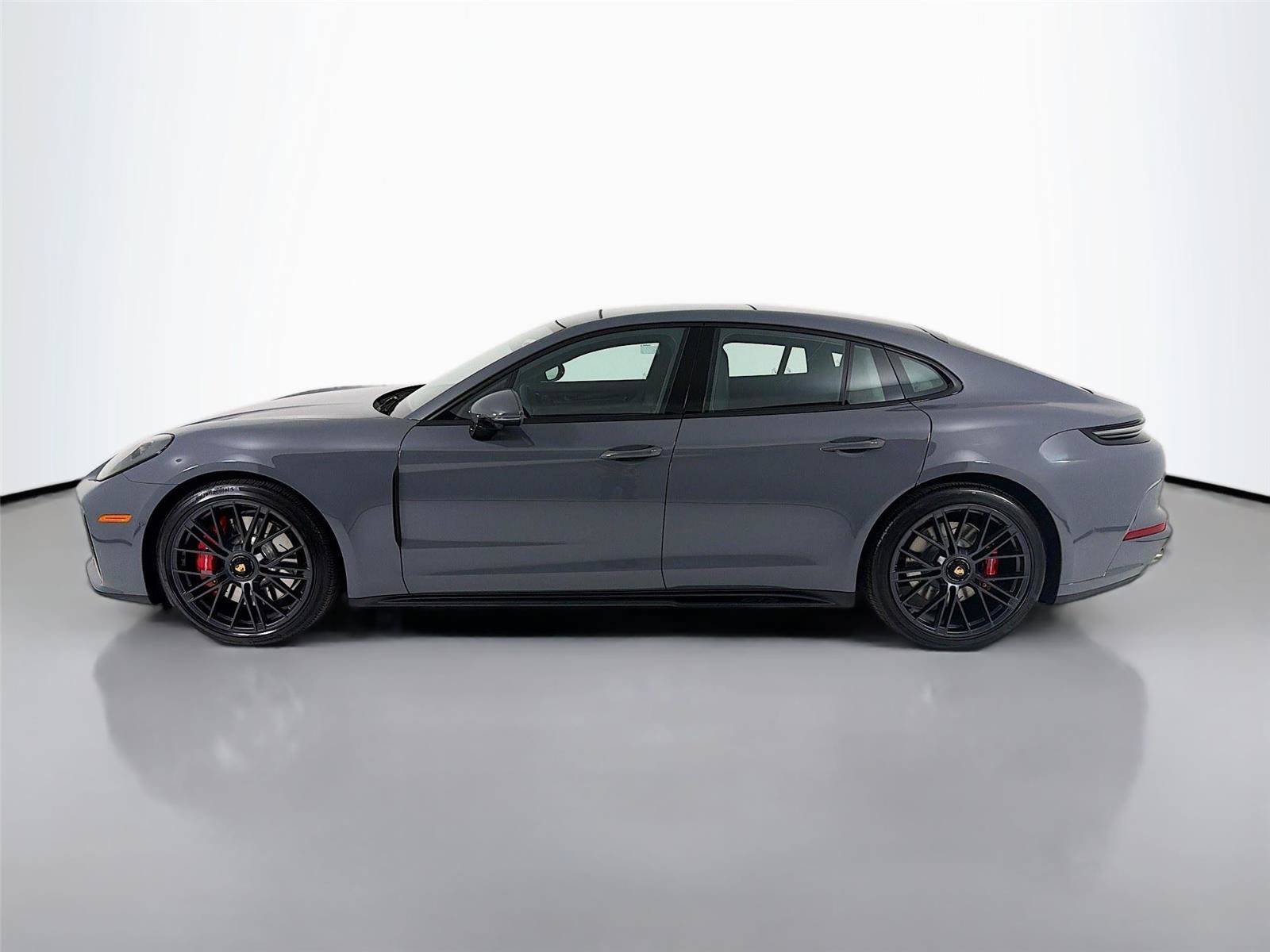 New 2026 Porsche Panamera GTS AWD/4WD image 2