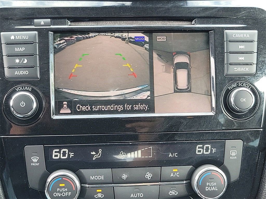 Used 2020 Nissan Rogue SL w/ Premium Package image 11