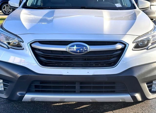 Used 2022 Subaru Outback Limited image 3