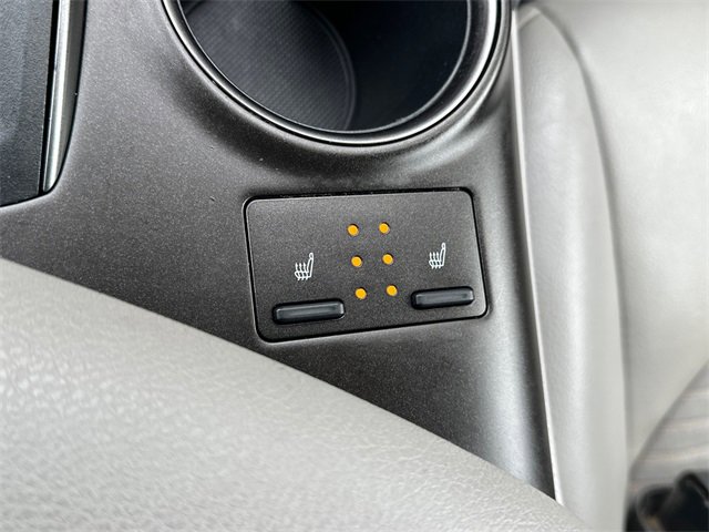 Certified 2021 Toyota Camry SE image 32