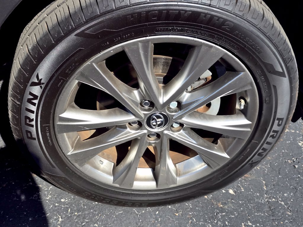 Certified 2016 Toyota RAV4 Limited FWD image 18