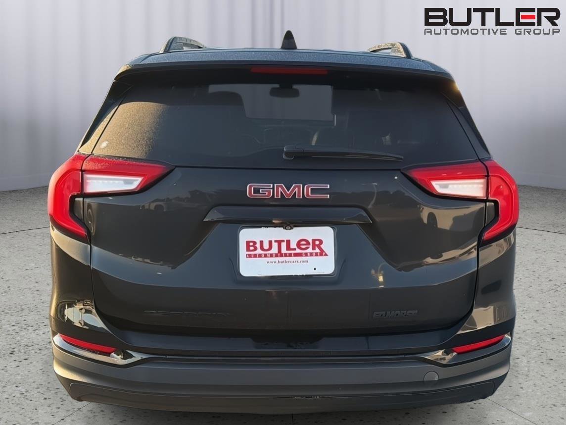 Used 2023 GMC Terrain SLT w/ Elevation Edition FWD image 5