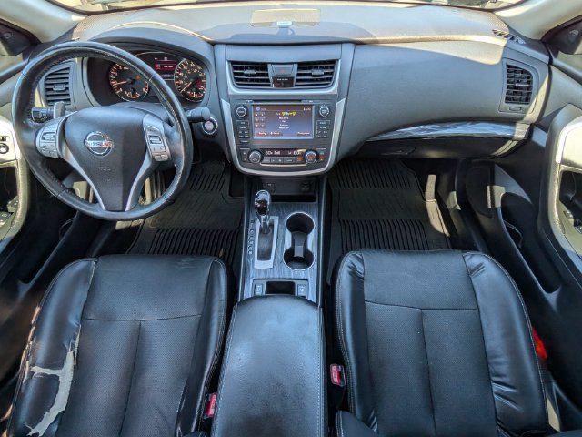 Used 2016 Nissan Altima 3.5 SL w/ 3.5 Technology Package FWD image 15