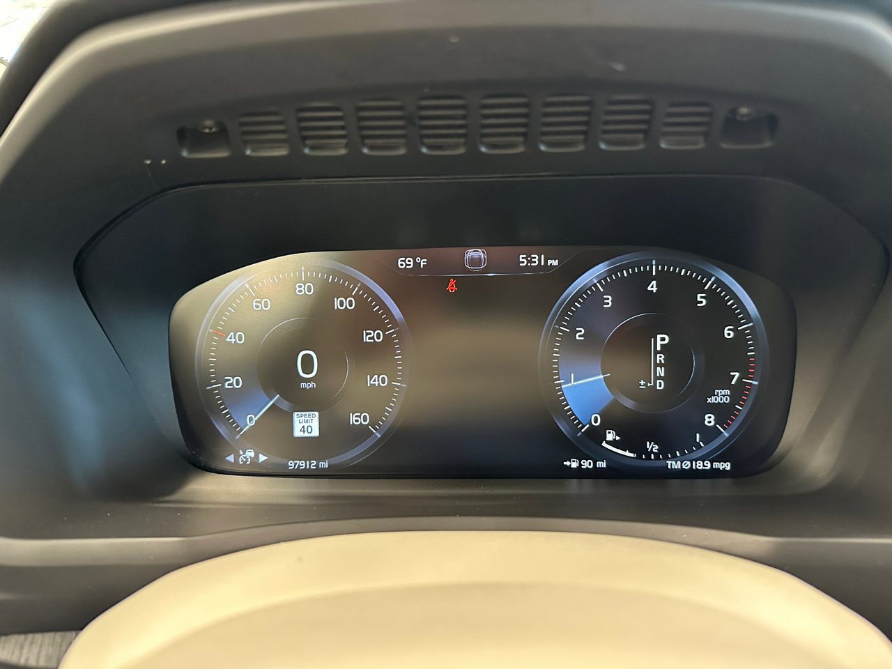 Used 2020 Volvo XC90 T5 Momentum image 36