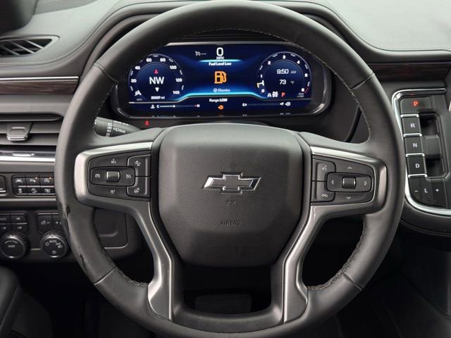 Used 2023 Chevrolet Tahoe Z71 w/ Luxury Package AWD/4WD image 13