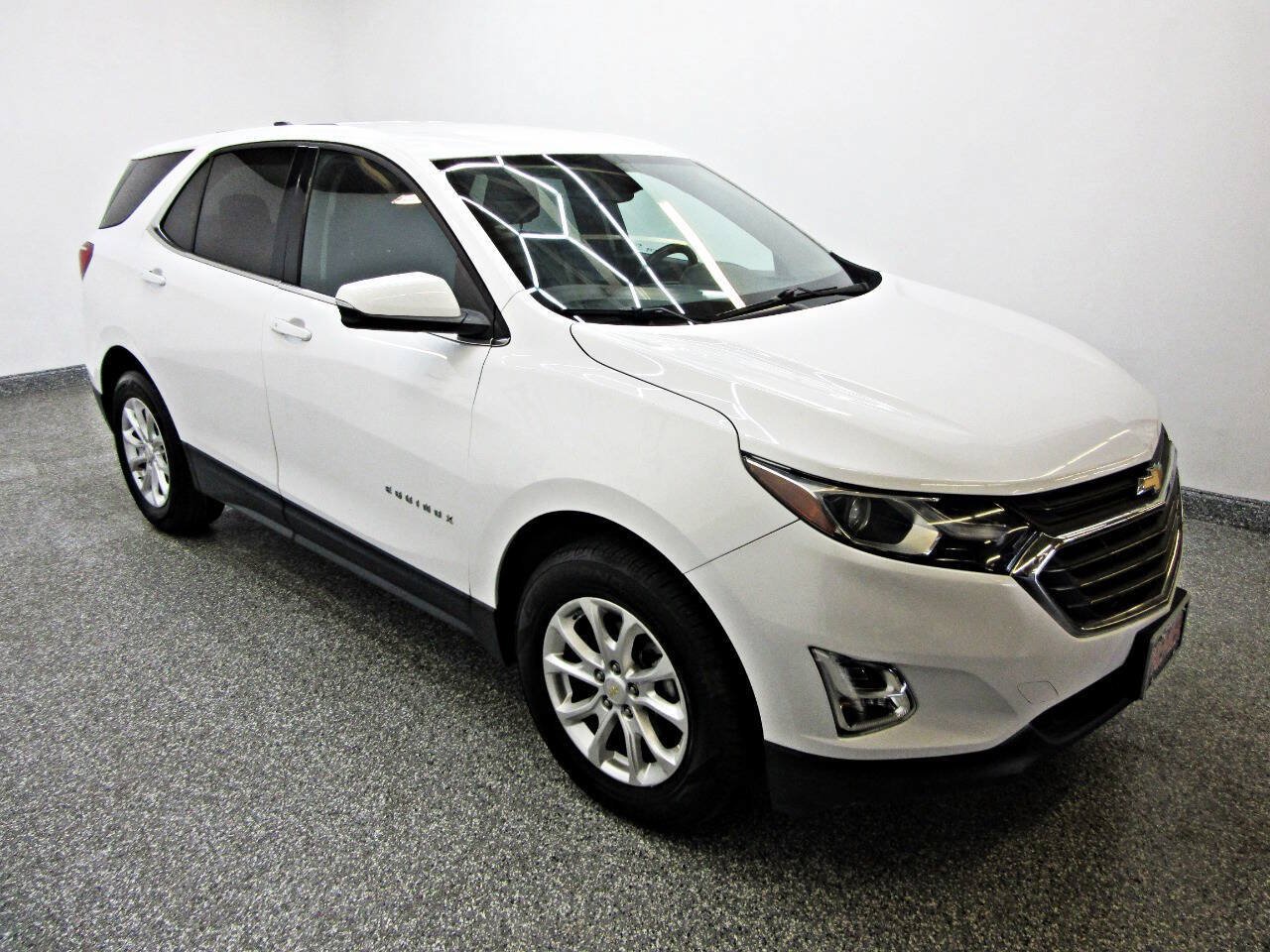 Used 2018 Chevrolet Equinox LT AWD/4WD image 3