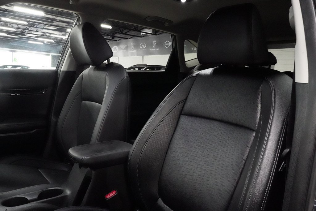 Used 2025 Kia Seltos EX w/ EX Sunroof Package FWD image 11