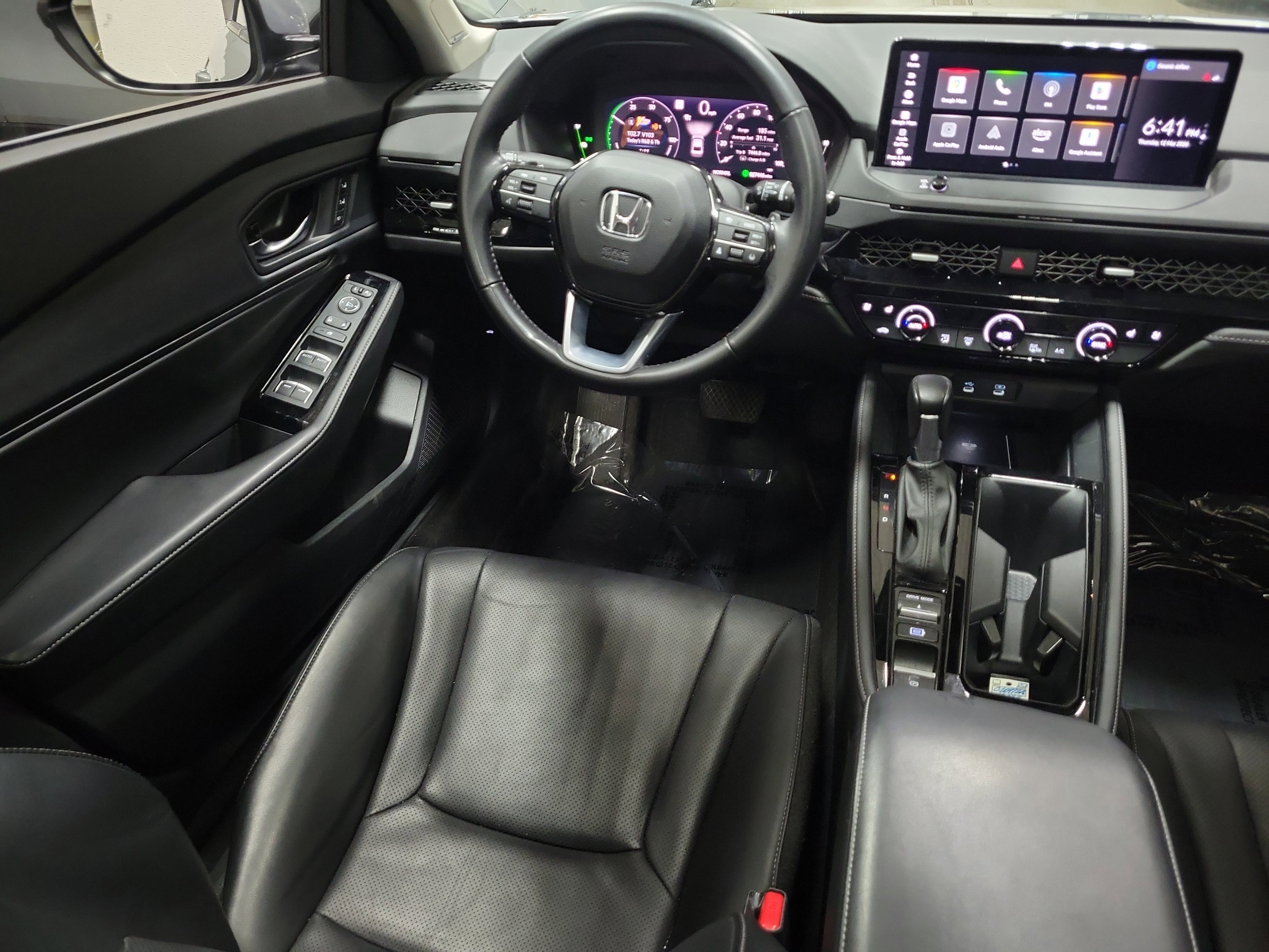Used 2023 Honda Accord Touring image 14
