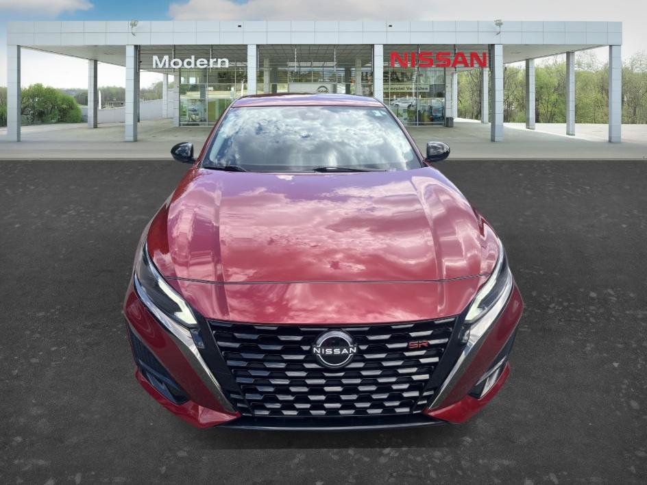 Certified 2023 Nissan Altima 2.5 SR FWD image 8