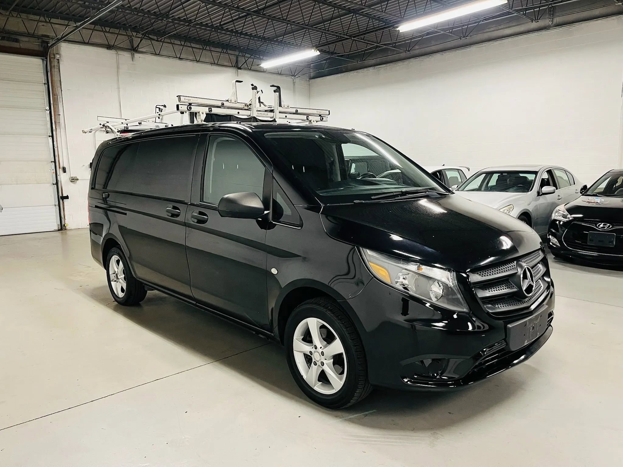 Used 2016 Mercedes-Benz Metris image 4