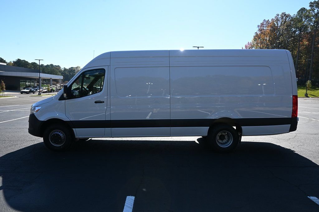 Used 2026 Mercedes-Benz Sprinter 4500 video 3