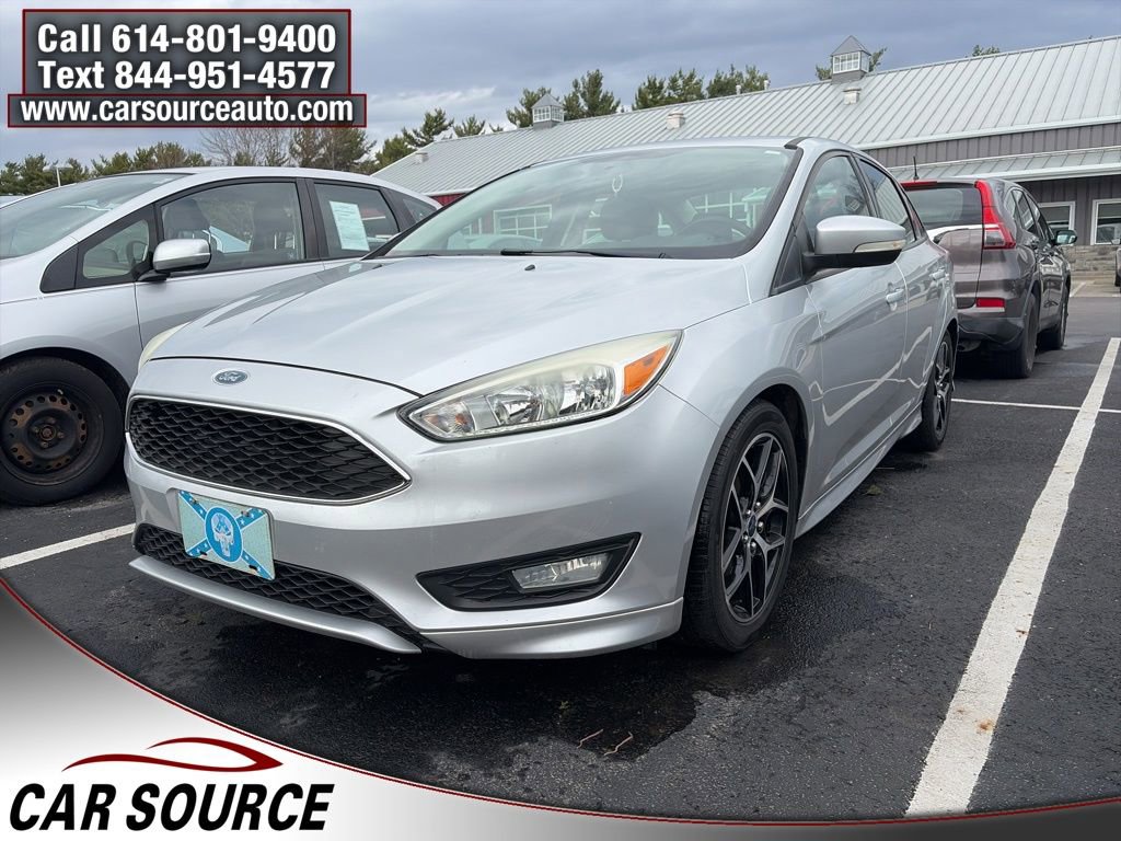 Used 2015 Ford Focus SE w/ SE Sport Package image 1