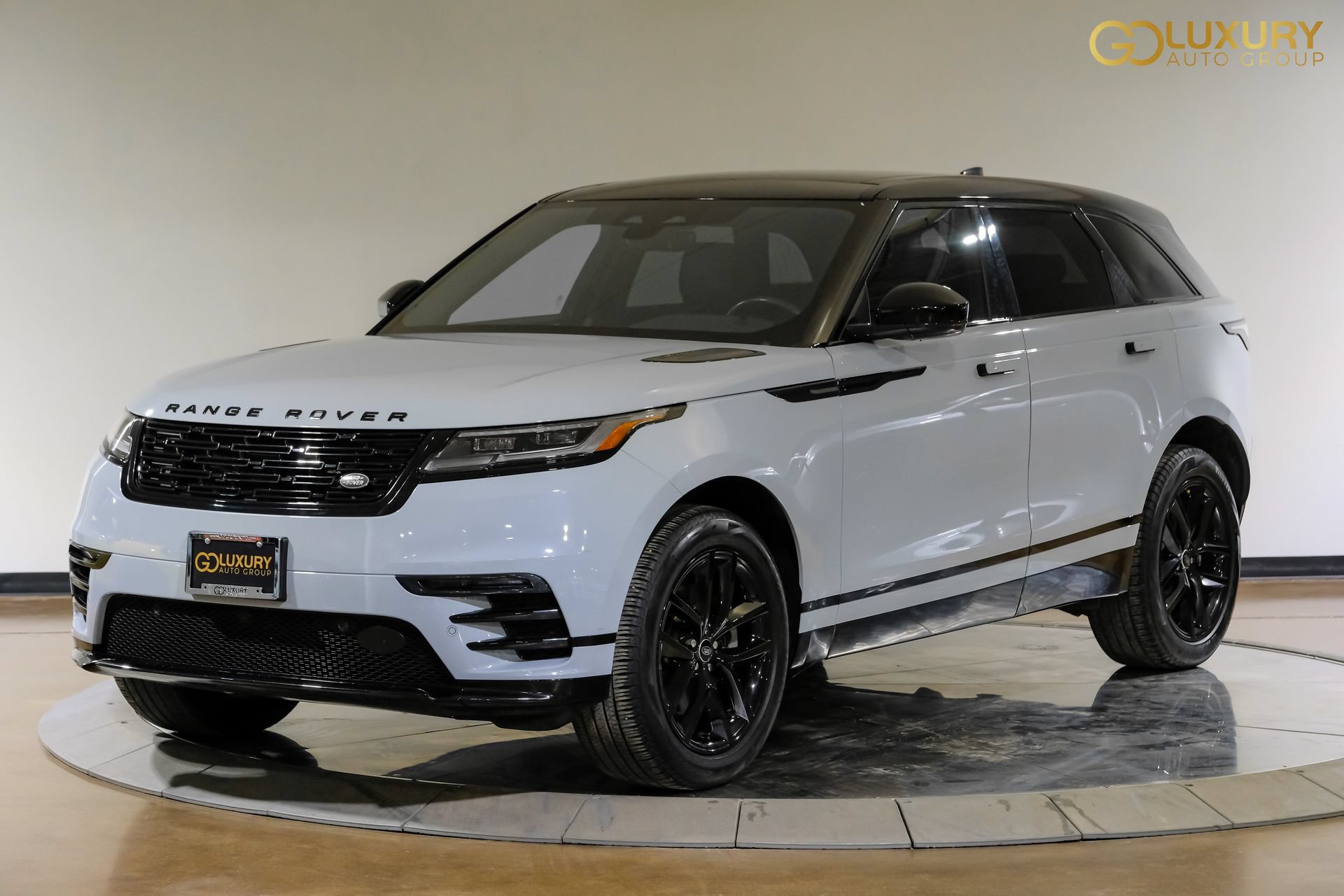 Used 2024 Land Rover Range Rover Velar Dynamic SE AWD/4WD image 8